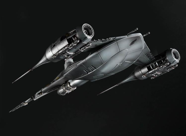 Star Wars: The Mandalorian Mandalorian N-1 Starfighter 1/48 Scale Model Kit Gallery Image 10