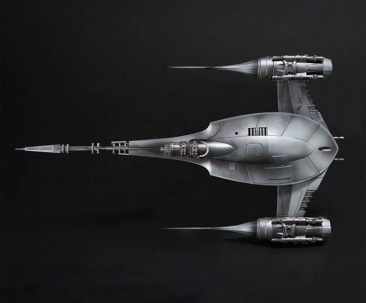 Star Wars: The Mandalorian Mandalorian N-1 Starfighter 1/48 Scale Model Kit Gallery Image 8
