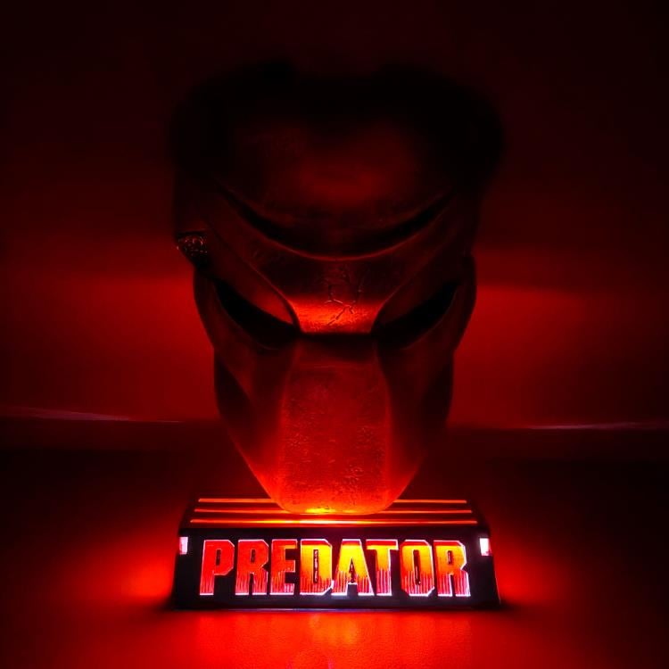 Predator Bio Mask Statue Gallery Image 7