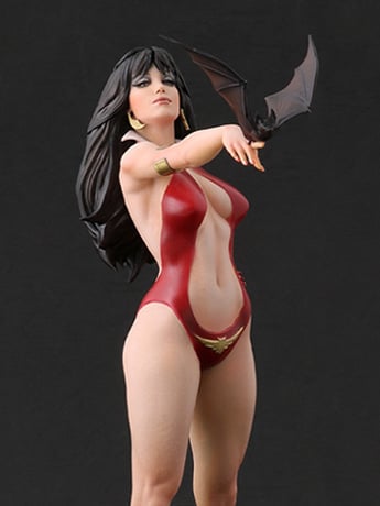 Vampirella (Jose Gonzalez Edition) 1/8 Scale Model Kit (Reissue)