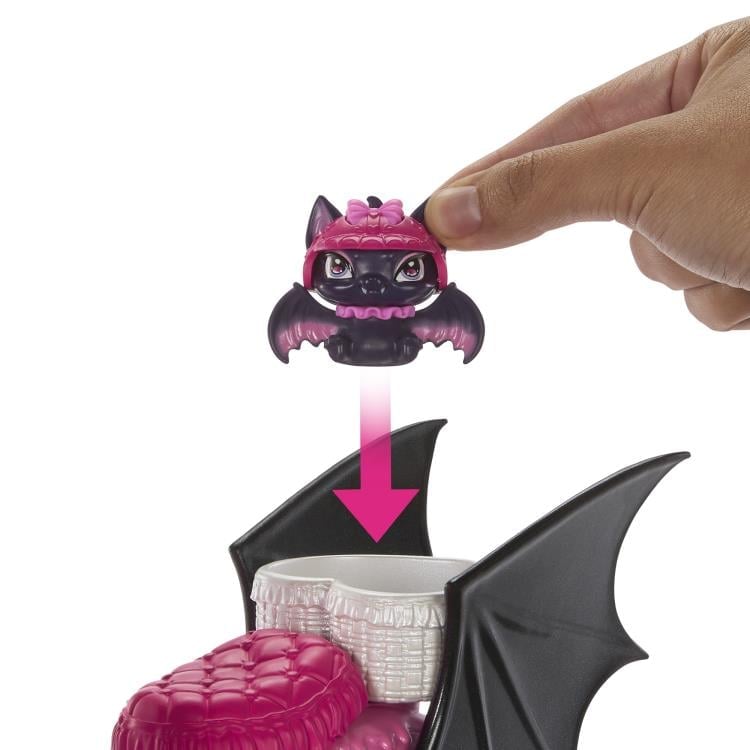 Monster High Draculaura & Count Fabulous Vamptastic Scooter Set Gallery Image 5
