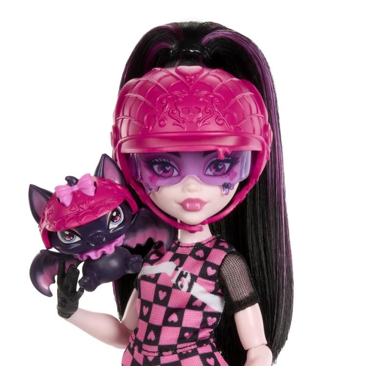 Monster High Draculaura & Count Fabulous Vamptastic Scooter Set Gallery Image 4