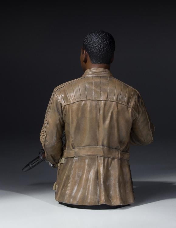 Star Wars: The Force Awakens Finn 1/6 Scale Mini Bust Gallery Image 7