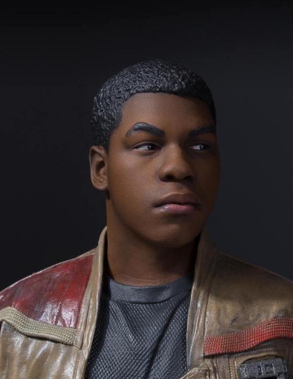 Star Wars: The Force Awakens Finn 1/6 Scale Mini Bust Gallery Image 11