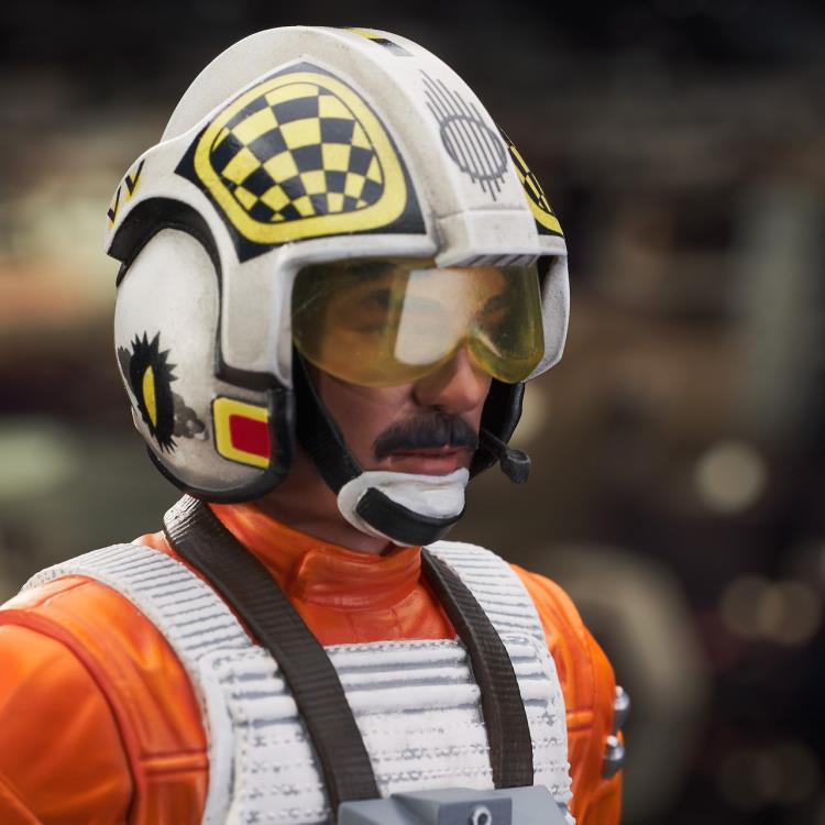 Star Wars: A New Hope Biggs Darklighter (Rebel Pilot) 1/6 Scale Limited Edition Mini Bust Gallery Image 13