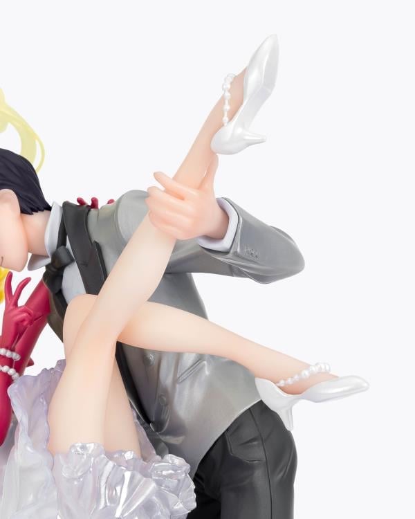Sailor Moon FiguartsZERO Chouette Usagi and Tuxedo Mask (Moonlight Glow Edition) Gallery Image 10