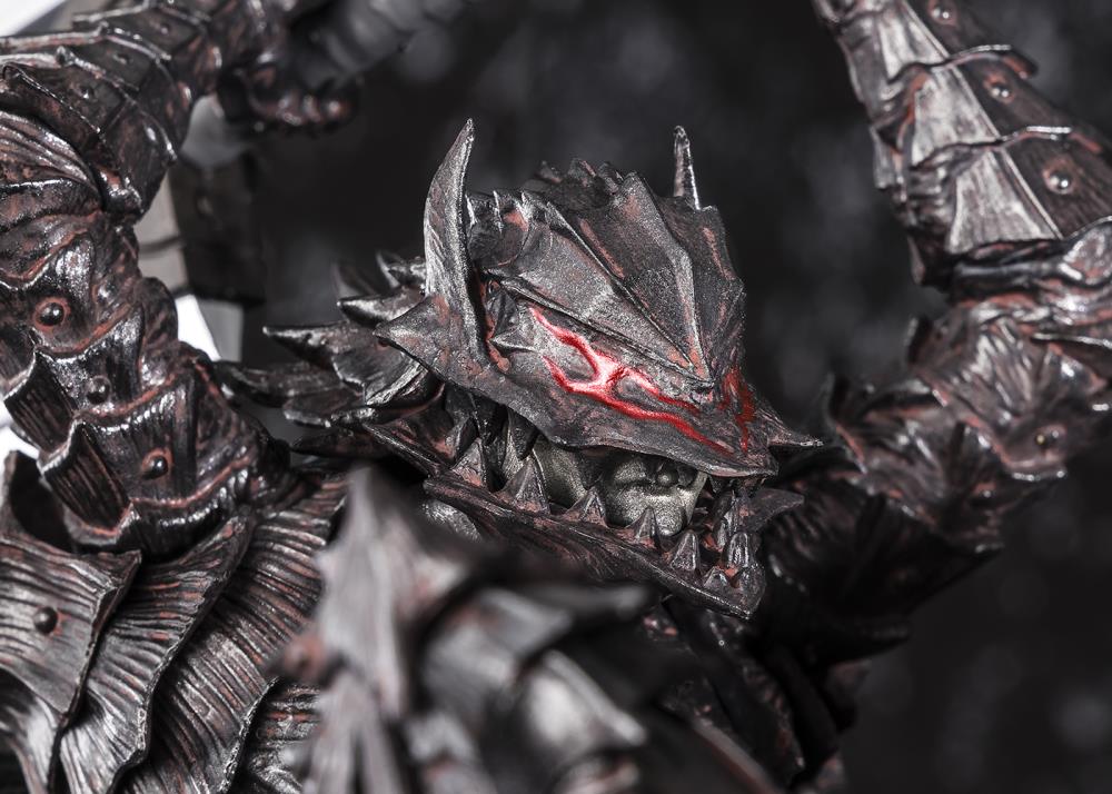 Berserk FiguartsZERO Touche Metallique Guts (Berserker Armor) Gallery Image 8