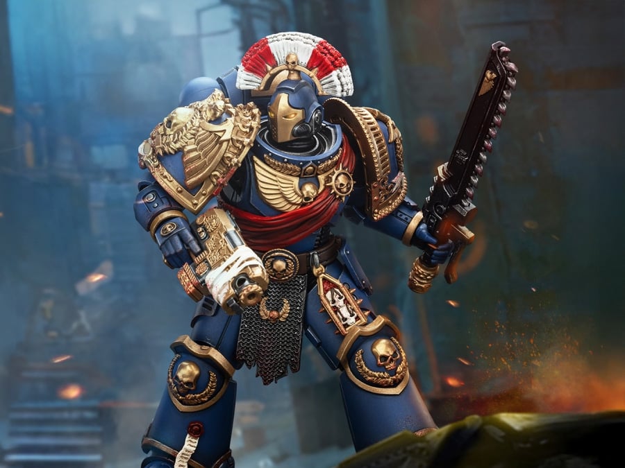 Warhammer 40,000: Space Marine 2 Ultramarines Relic Secundus Armor with Artificer Bolt Rifle, Chainsword and Bolt Pistol 1/18 Scale Action Figure Gallery Image 1