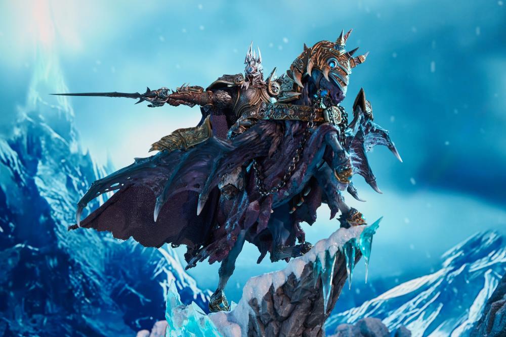 World of Warcraft The Lich King & Invincible Premium Limited Edition Statue Gallery Image 4