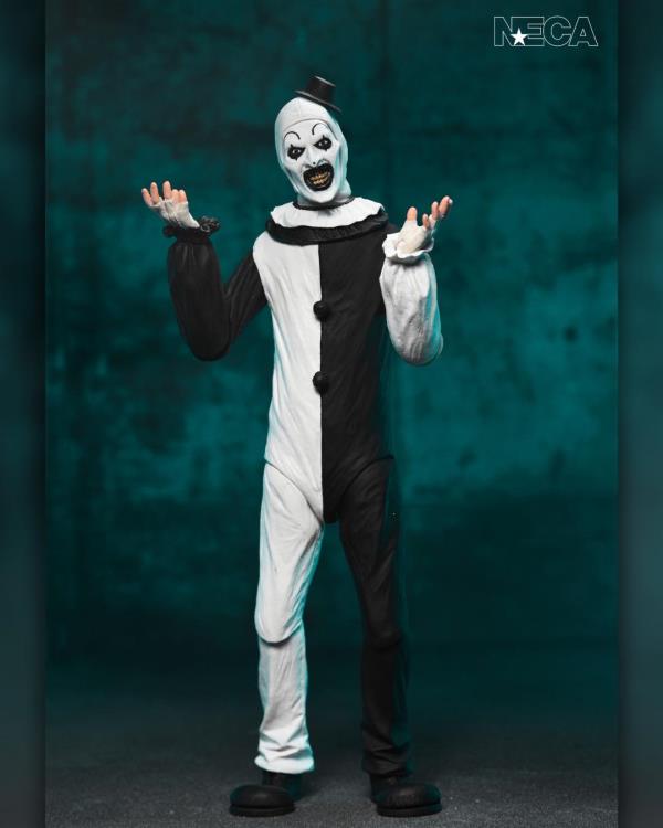 Terrifier Ultimate Art the Clown Action Figure Gallery Image 12