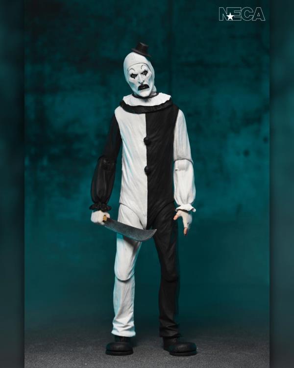 Terrifier Ultimate Art the Clown Action Figure Gallery Image 9