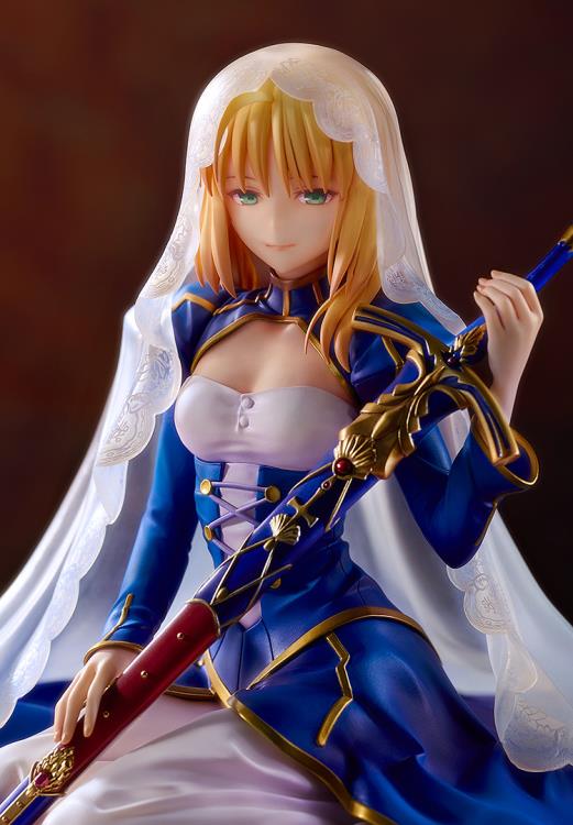 Fate/stay night Saber (Garden of Avalon Ver.) 1/7 Scale Figure