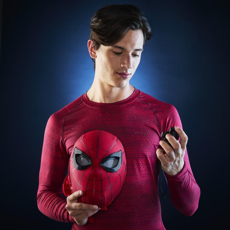 Spider-Man: Homecoming Marvel Legends Spider-Man 1:1 Scale