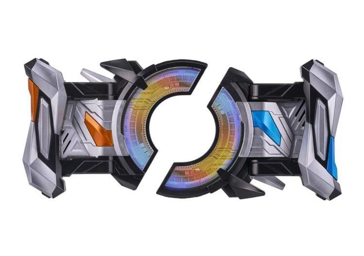 Kamen Rider Geats Premium DX Memorial Command Twin Buckle Set Gallery Image 3