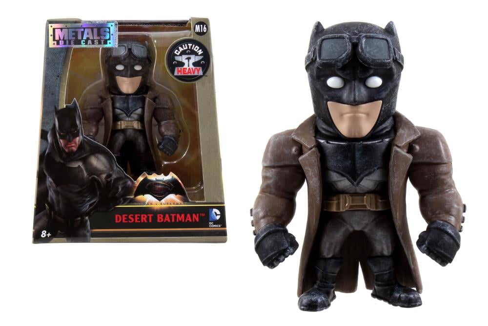 Batman v Superman Metals Die Cast 4" Batman (Desert) Figure Gallery Image 3