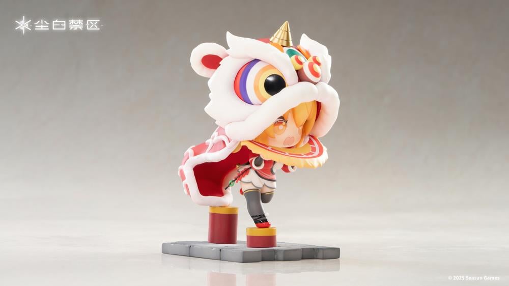 Snowbreak: Containment Zone Fenny (Dazzling Roar Ver.) Chibi Figure Gallery Image 11