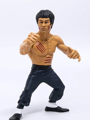 Bruce Lee (Bloody Ver.) Action Figure Gallery Image 2