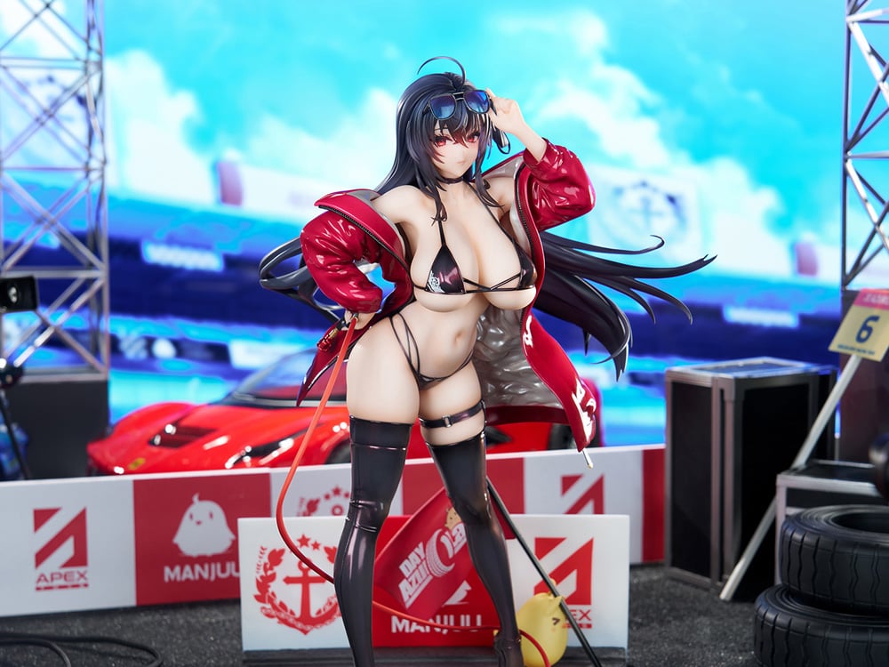 Azur Lane Taihou (Enraptured Companion Ver.) 1/7 Scale Figure (With Bonus) Gallery Image 1