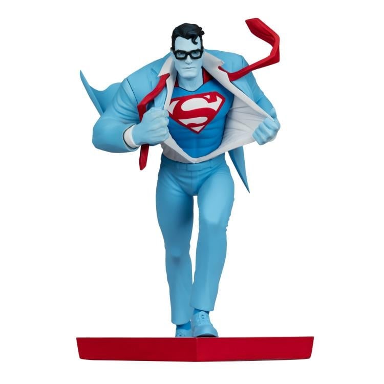 DC Comics Superman Red and Blue 1/10 Scale Limited Edition Statue (Clayton Henry) Gallery Image 7