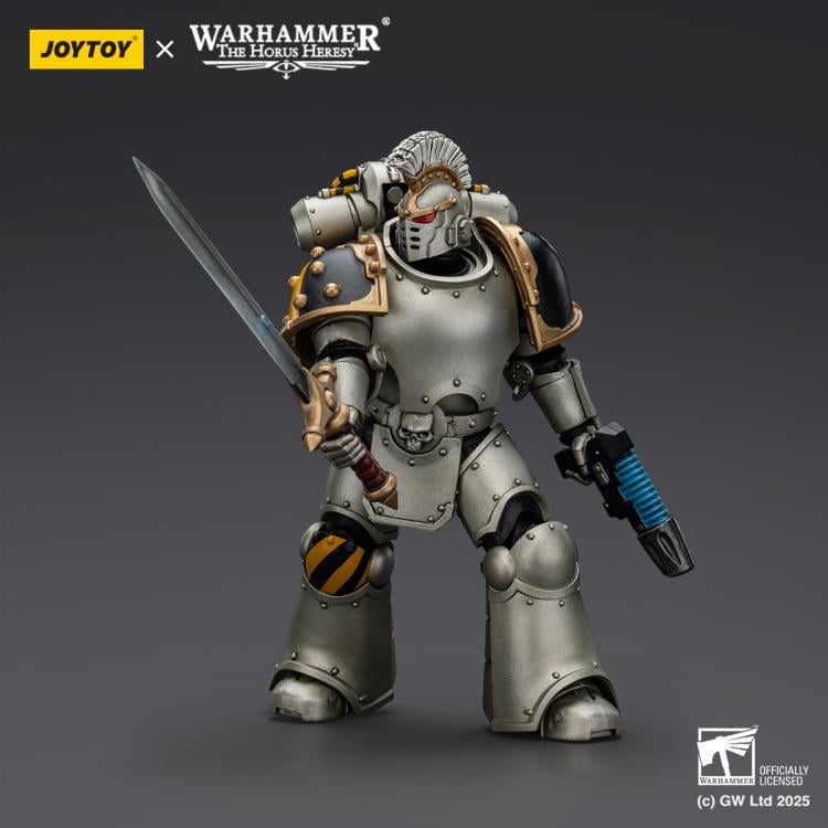 Warhammer: The Horus Heresy Iron Warriors Command Squad Chosen with Legion Standard 1/18 Scale Action Figure Gallery Image 7