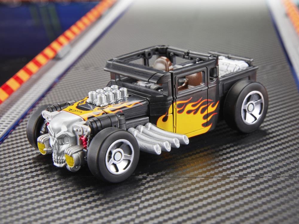 Transformers Collaborative Hot Wheels x Transformers Deluxe Class Bone Shaker Gallery Image 9