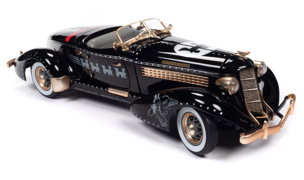 Monopoly 1935 Auburn 851 Speedster 1/18 Scale Die-Cast Model Gallery Image 5