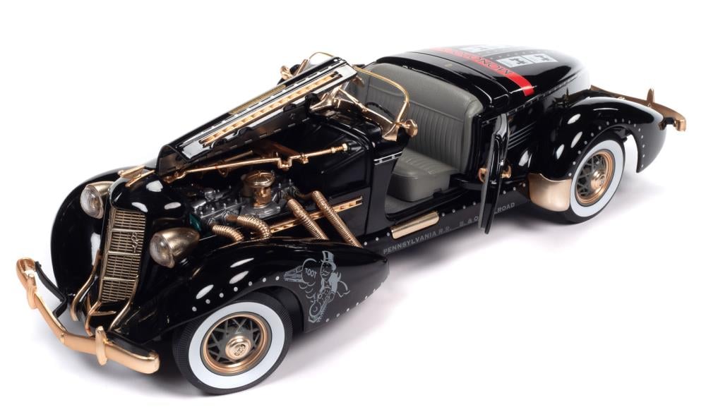 Monopoly 1935 Auburn 851 Speedster 1/18 Scale Die-Cast Model Gallery Image 7