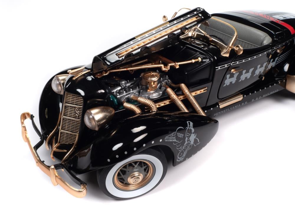 Monopoly 1935 Auburn 851 Speedster 1/18 Scale Die-Cast Model Gallery Image 9