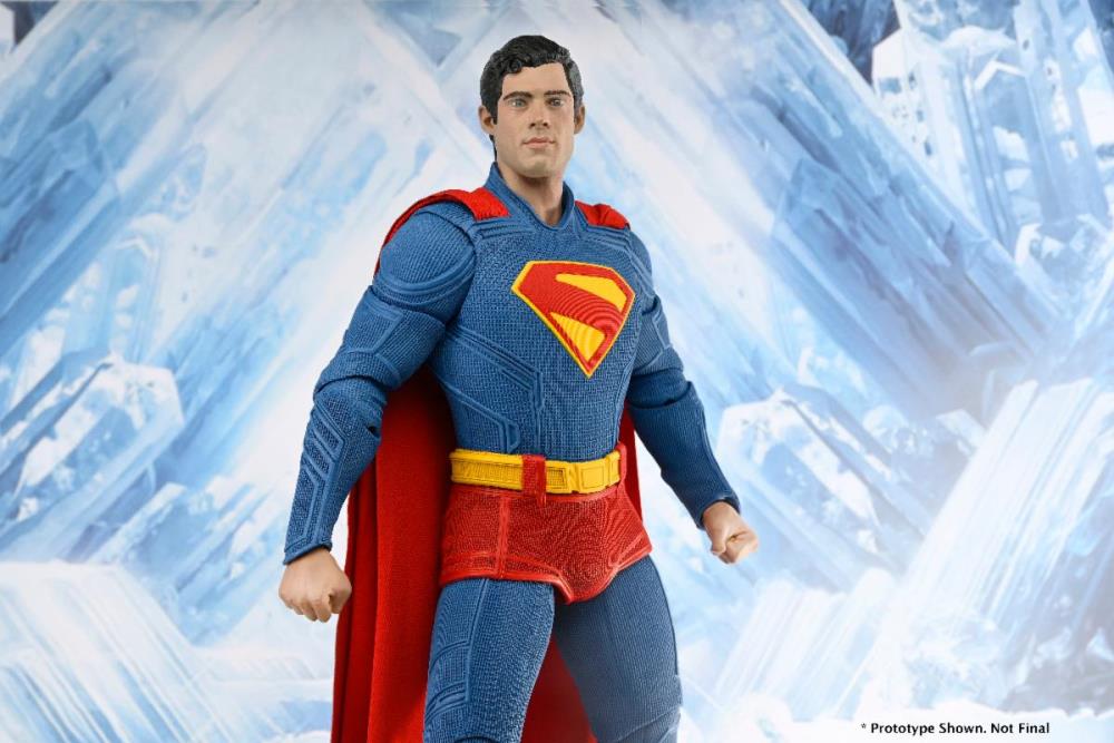 Superman (2025) Superman 1/4 Scale Action Figure Gallery Image 8