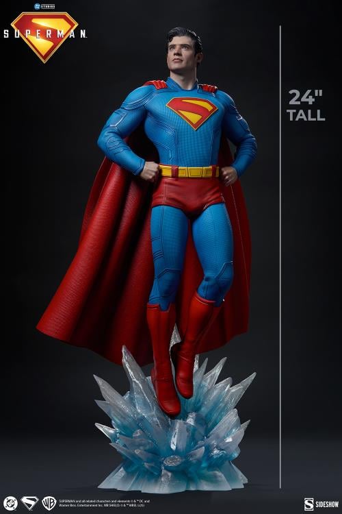 Superman (2025) Premium Format Superman Statue Gallery Image 8