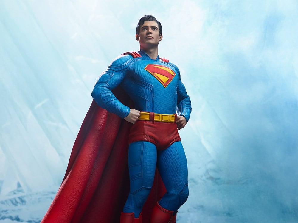 Superman (2025) Premium Format Superman Statue Gallery Image 1