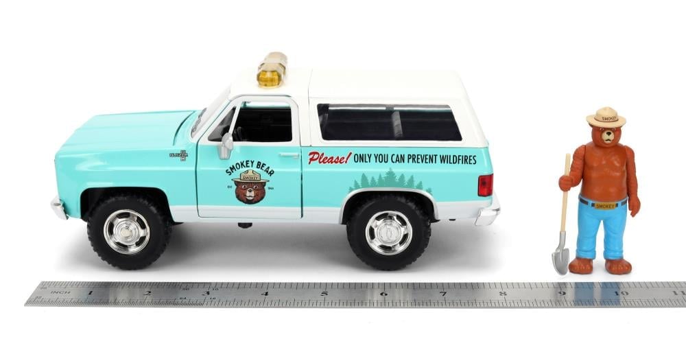 Smokey Bear Hollywood Rides Smokey Bear & 1/24 Scale 1980 Chevy Blazer Model Gallery Image 12