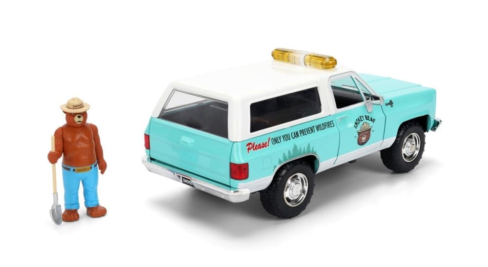 Smokey Bear Hollywood Rides Smokey Bear & 1/24 Scale 1980 Chevy Blazer Model Gallery Image 5