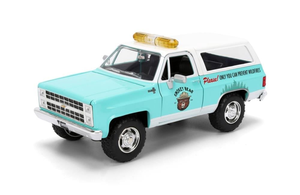 Smokey Bear Hollywood Rides Smokey Bear & 1/24 Scale 1980 Chevy Blazer Model Gallery Image 6