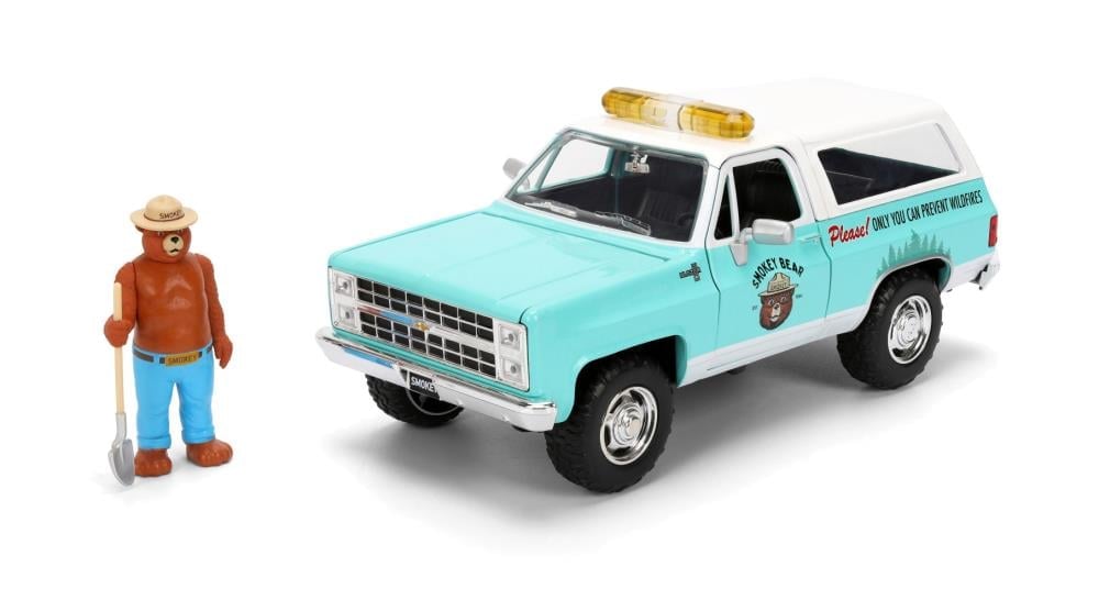 Smokey Bear Hollywood Rides Smokey Bear & 1/24 Scale 1980 Chevy Blazer Model Gallery Image 4