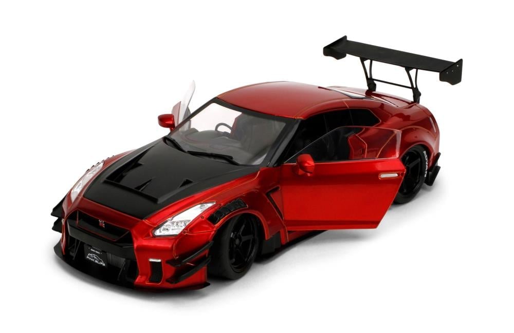 Pink Slips Nissan GTR R35 1/18 Scale Model
