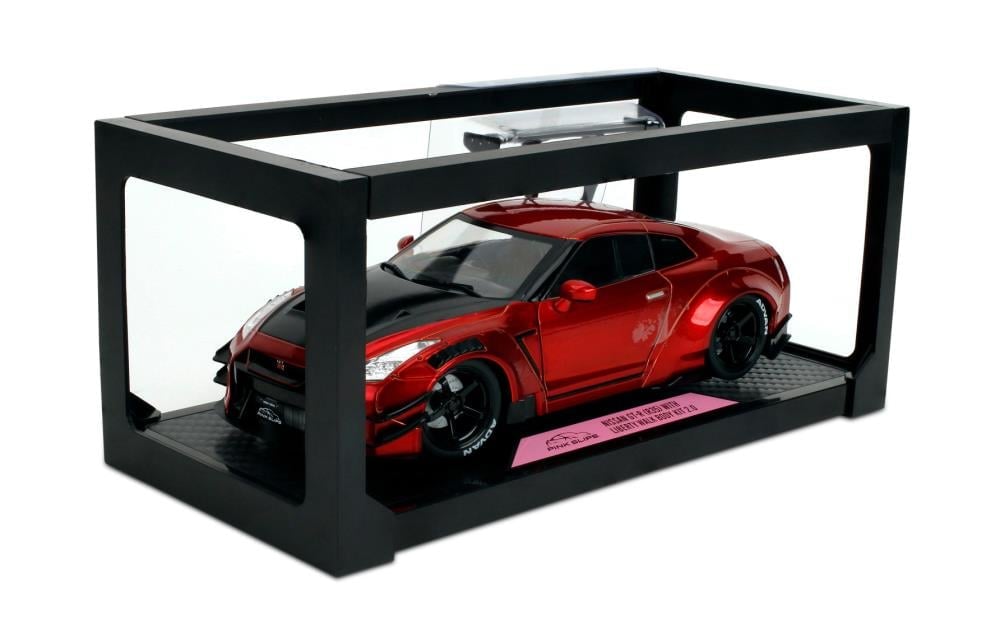 Pink Slips Nissan GTR R35 1/18 Scale Model