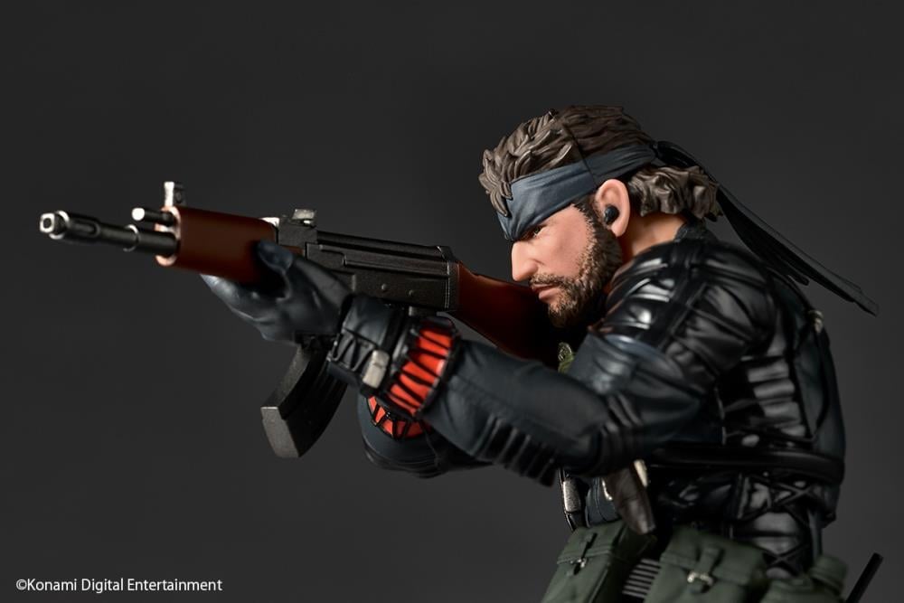Metal Gear Solid Delta: Snake Eater Amazing Yamaguchi Revoltech NR119 Naked Snake (Sneaking Suit Ver.) Action Figure Gallery Image 15