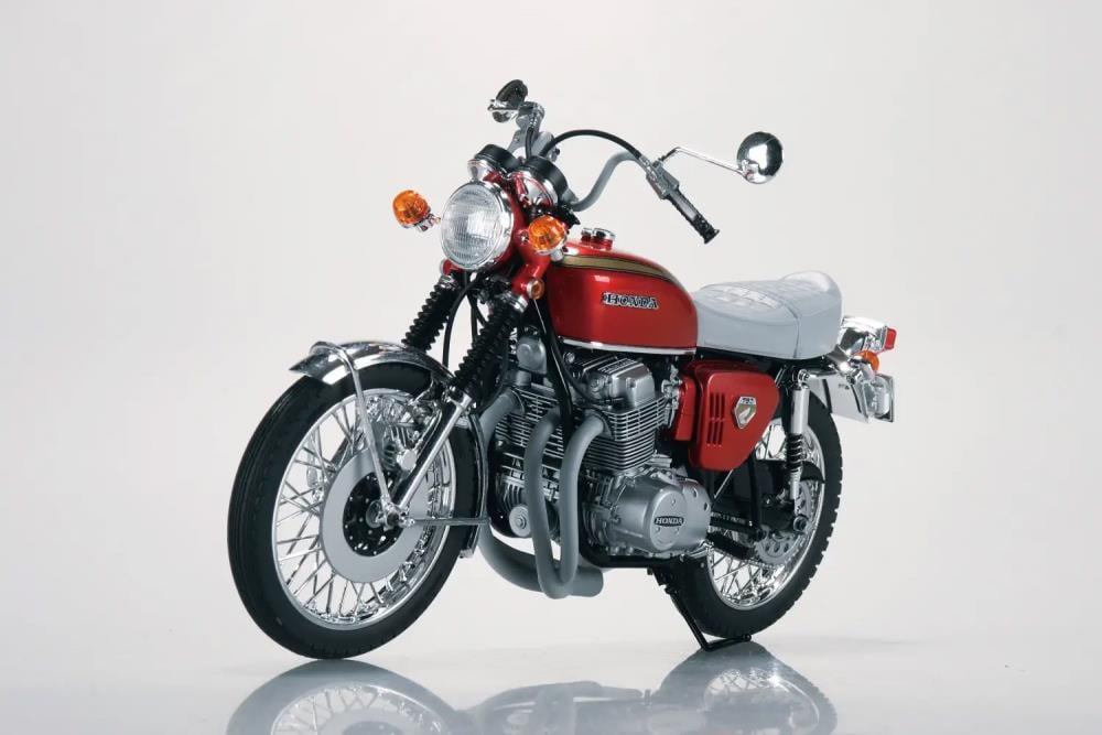 Aoshima BIKE #23 1969 Honda Dream CB750 Four (K0) Custom 1/12