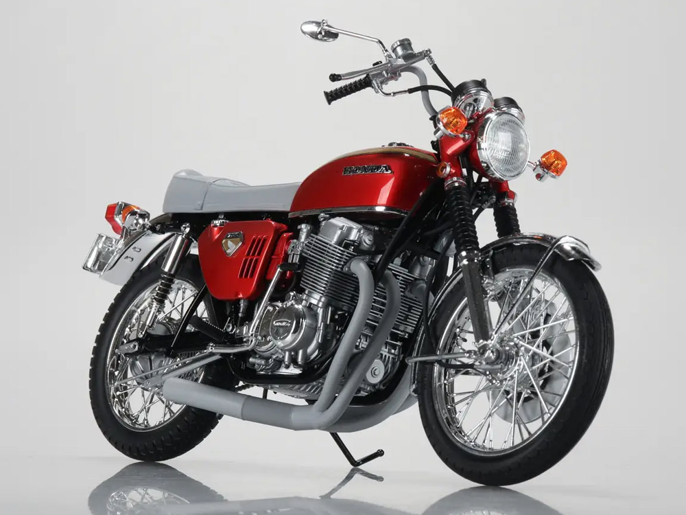 Aoshima BIKE #23 1969 Honda Dream CB750 Four (K0) Custom 1/12