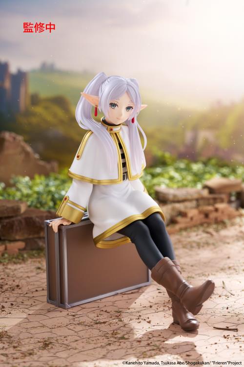 Frieren: Beyond Journey's End Desktop Cute Frieren (Trunk Case Ver.) Figure Gallery Image 3