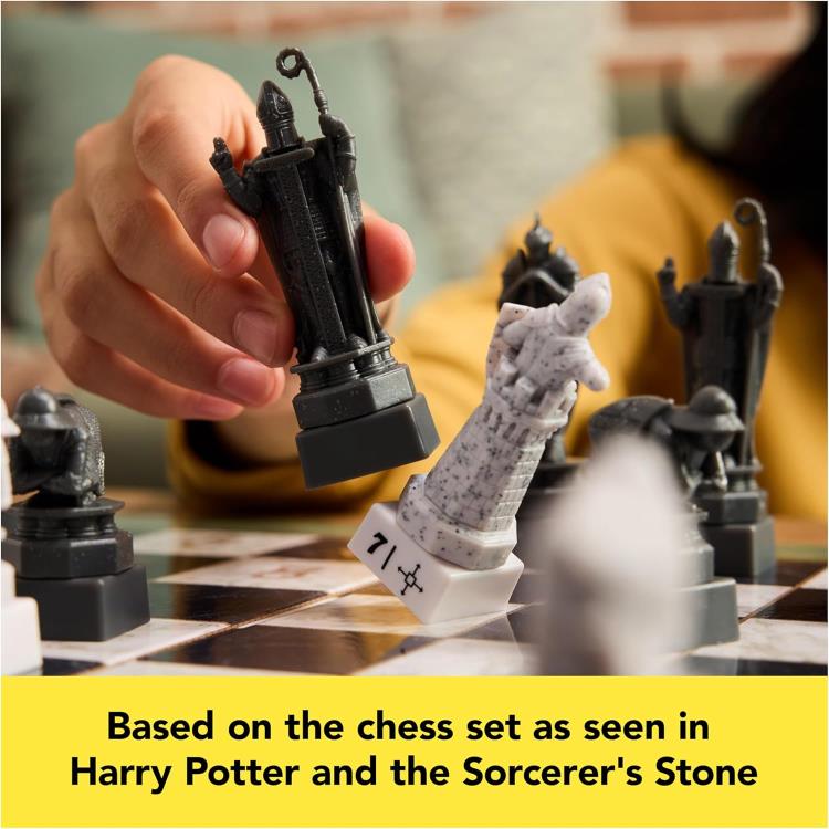 Wizarding World of Harry Potter Wizard's Chess for Beginners Set Gallery Image 4