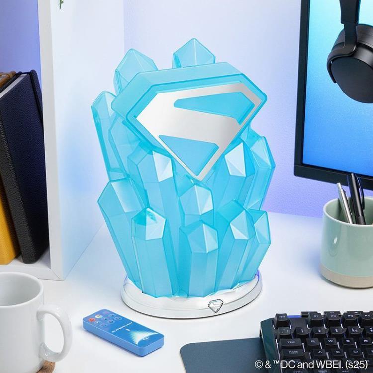 Superman (2025) Fortress of Solitude Light Gallery Image 4