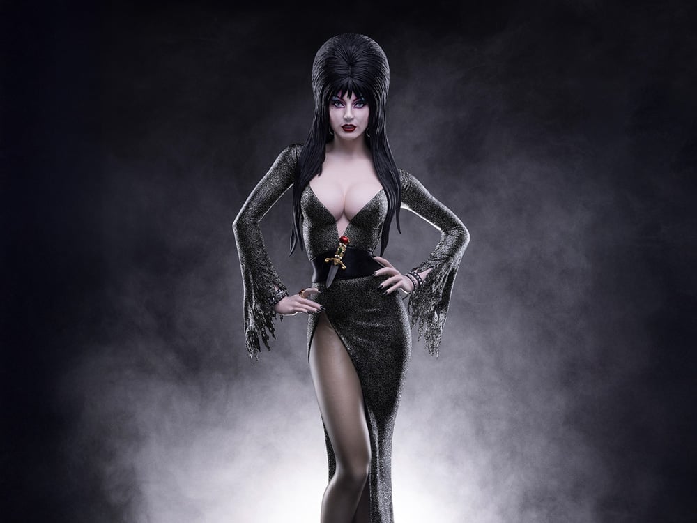 Elvira: Mistress of the Dark Elvira (Black Glitter Dress Variant) 1/4 Scale Maquette Gallery Image 1