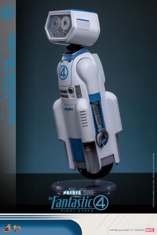 The Fantastic Four: First Steps MMS822 Mister Fantastic and H.E.R.B.I.E. 1/6th Scale Collectible Figure Set Gallery Image 9