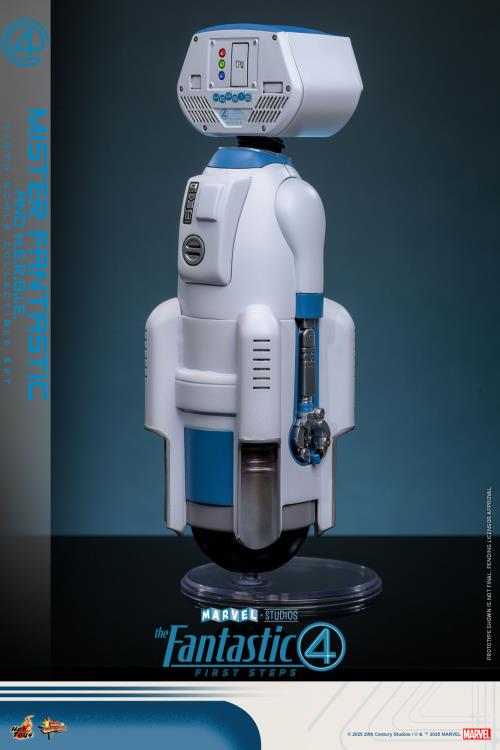 The Fantastic Four: First Steps MMS822 Mister Fantastic and H.E.R.B.I.E. 1/6th Scale Collectible Figure Set Gallery Image 10