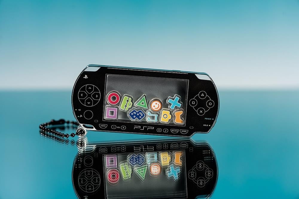 PSP (PlayStation Portable) Rattle Acrylic Keychain (Black Ver.)