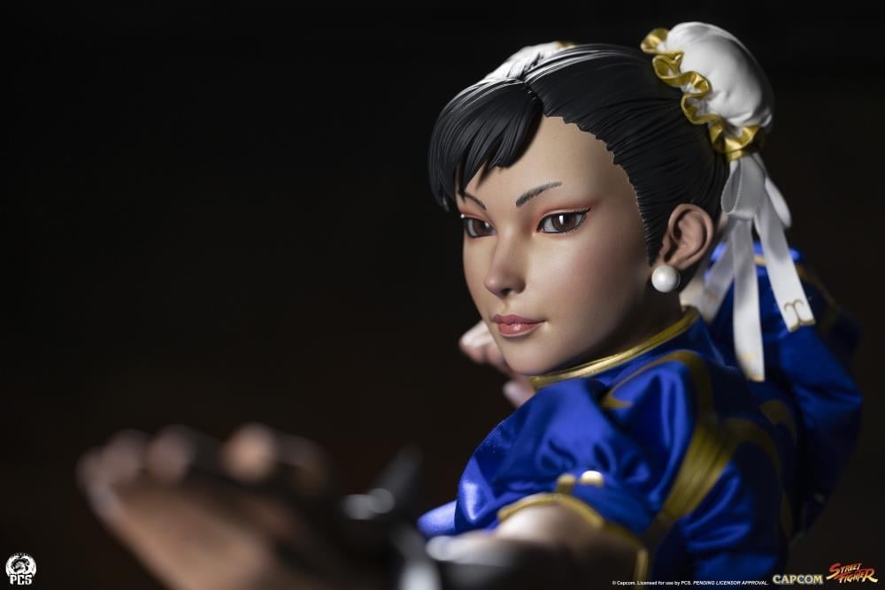 Street Fighter Chun-Li (Classic) 1/2 Scale Limited Edition Statue Gallery Image 14