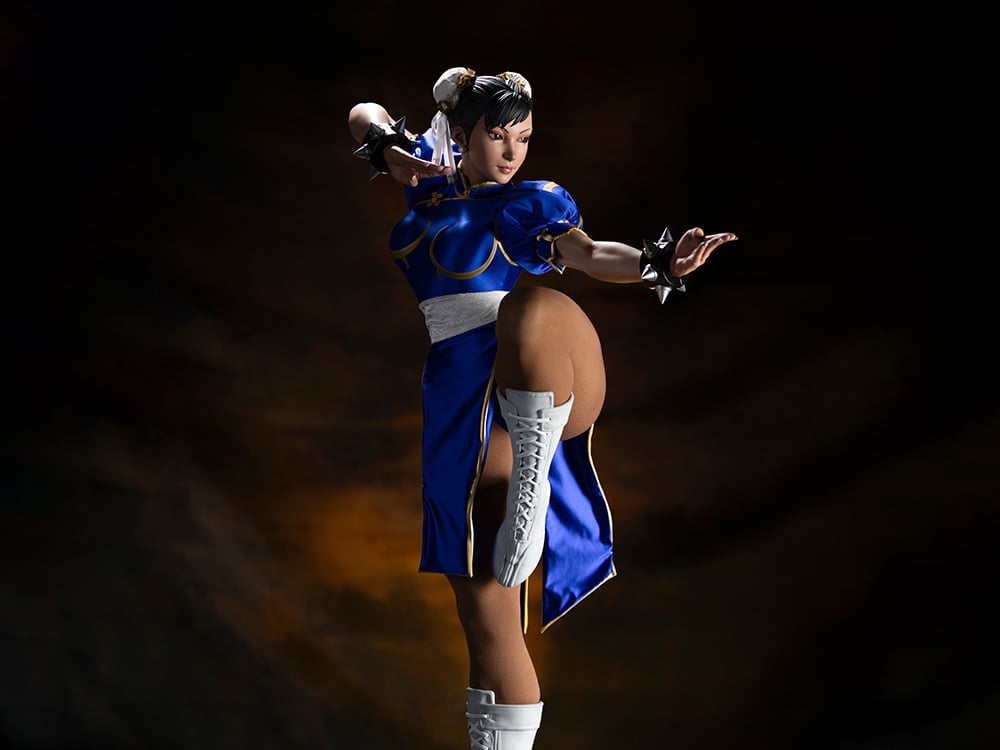 Street Fighter Chun-Li (Classic) 1/2 Scale Limited Edition Statue Gallery Image 1