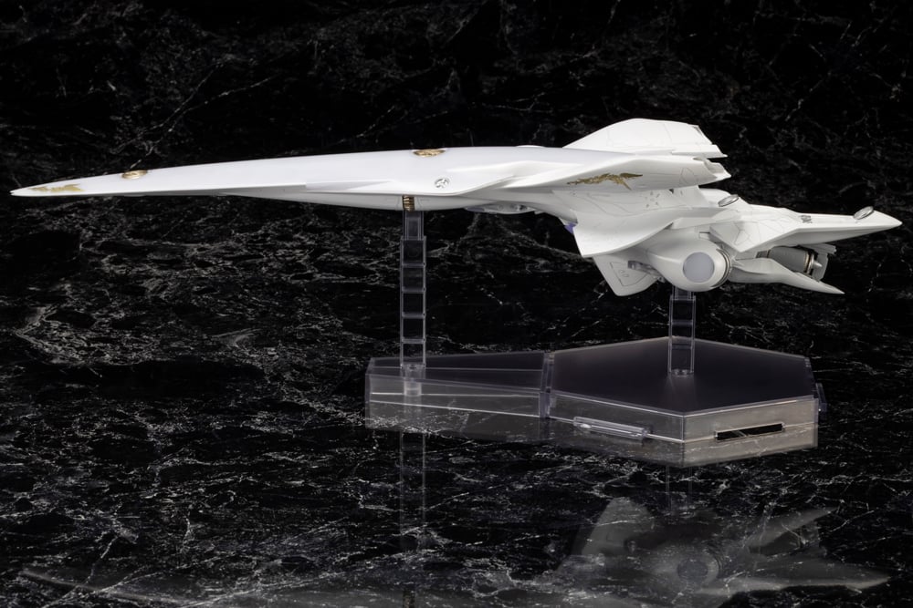 Legend of the Galactic Heroes: Die Neue These Galactic Empire Forces Battleship Brynhildr 1/3000 Scale Model Kit Gallery Image 9